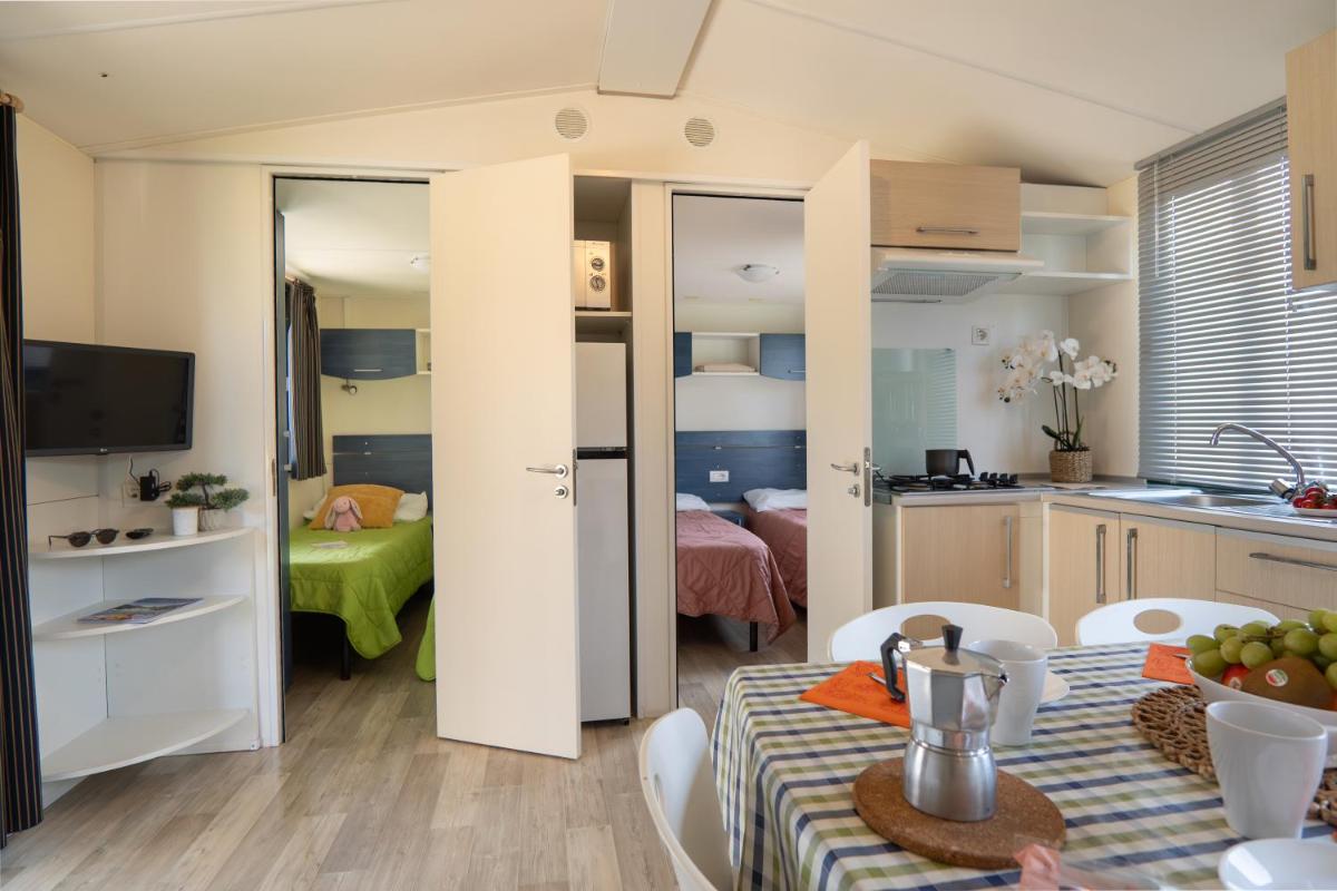 Sereno Camping Holiday - Housity
