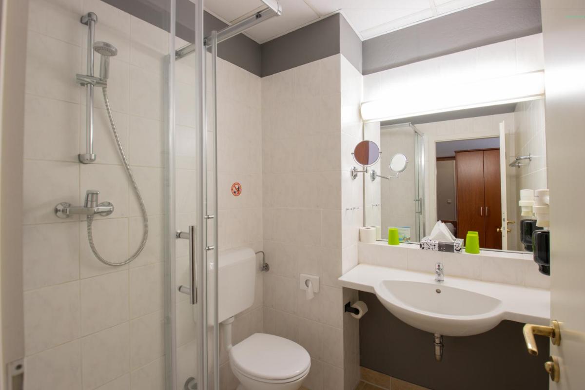 Seehotel Brandenburg an der Havel - Housity