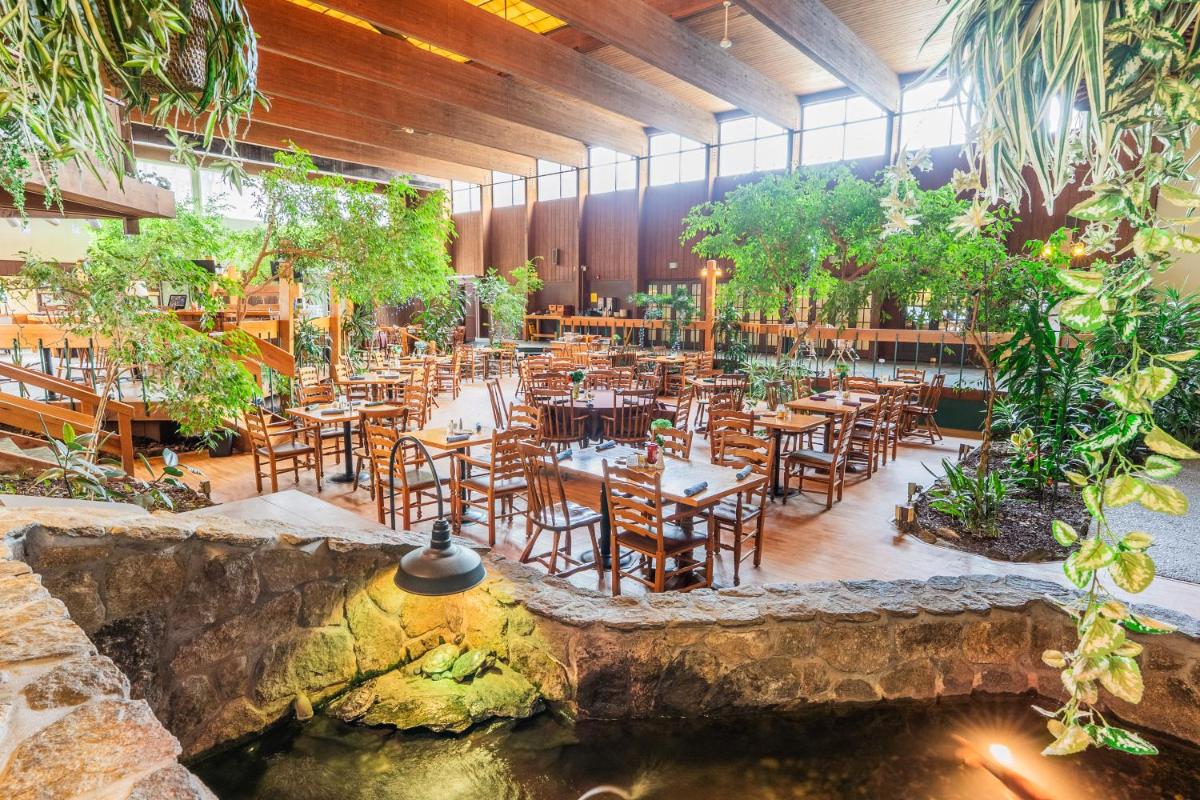 Fireside Inn & Suites West Lebanon - Housity