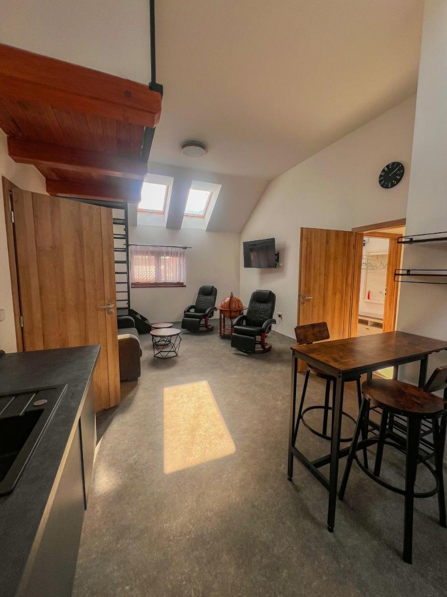 Apartmány Pod Řípem - Hizvo