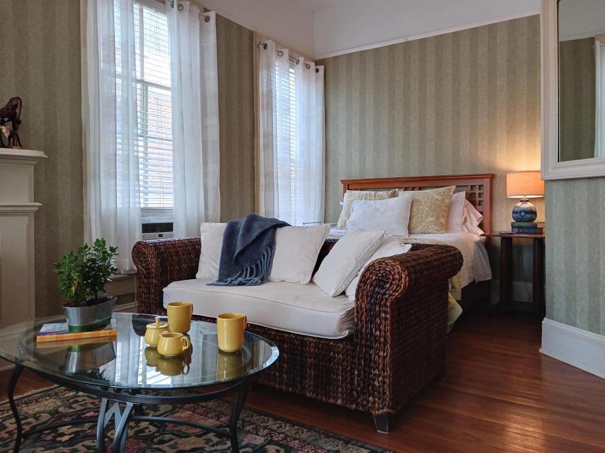 Rosemont B&B Cottages - Housity