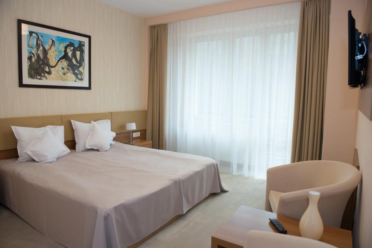 Hotel TTS**** Spa&Wellness Covasna - Housity