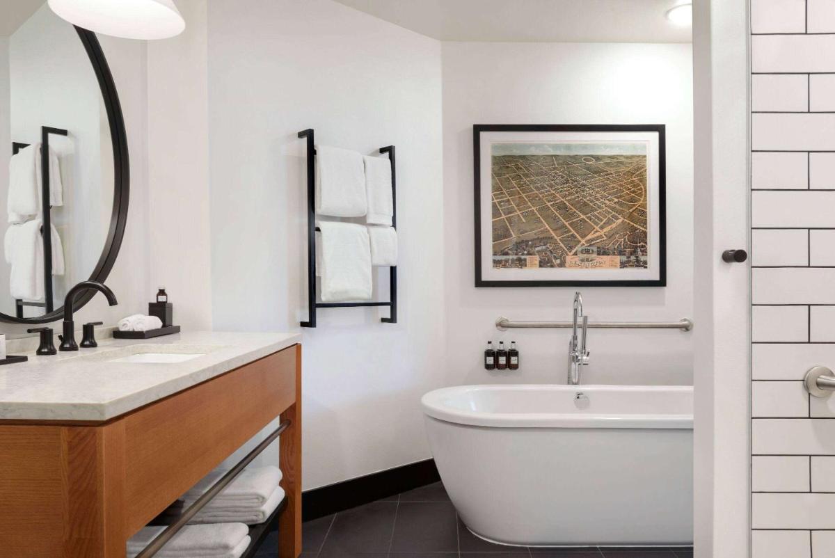 Origin Lexington, a Wyndham Hotel - Housity