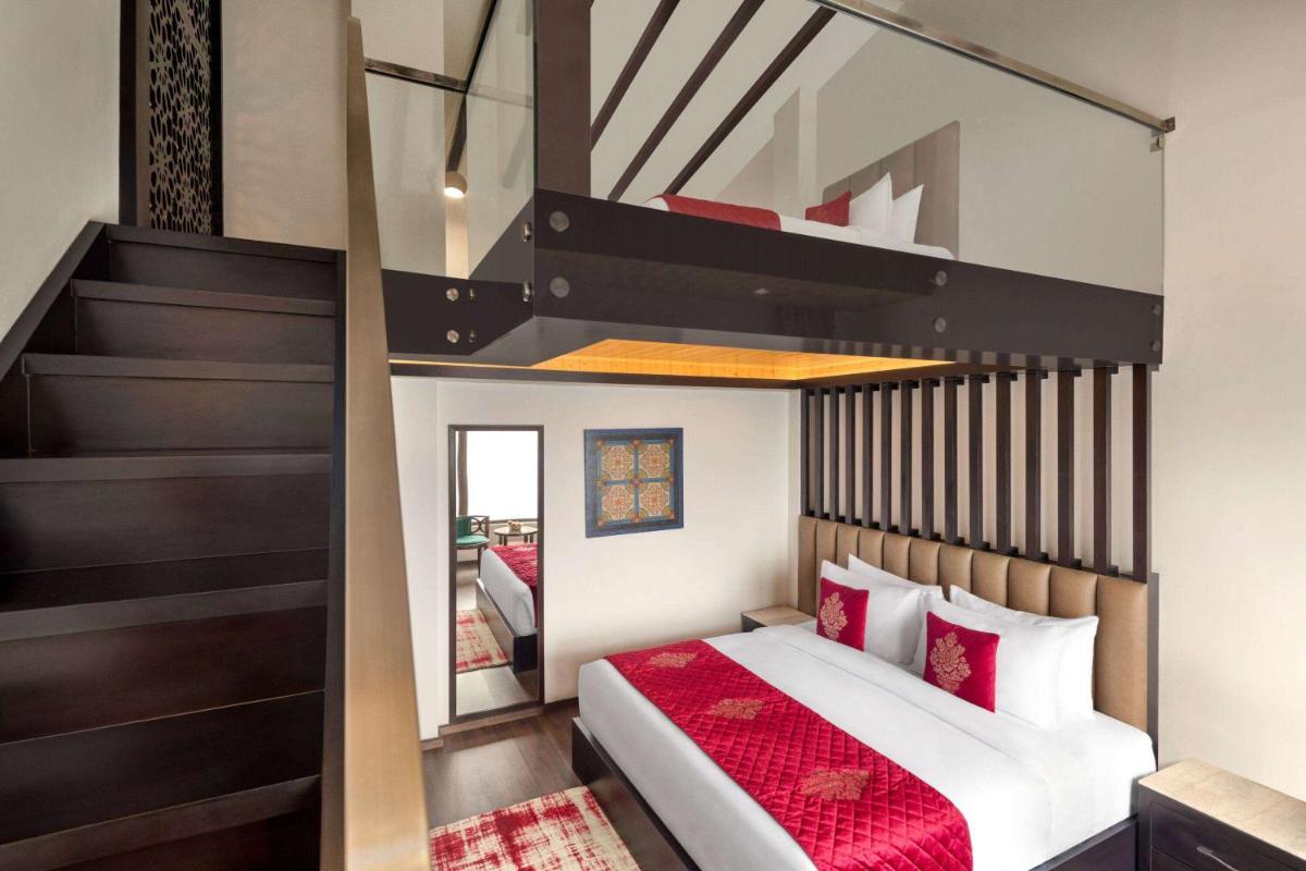 Ramada by Wyndham Gangtok Hotel & Casino Golden - Housity