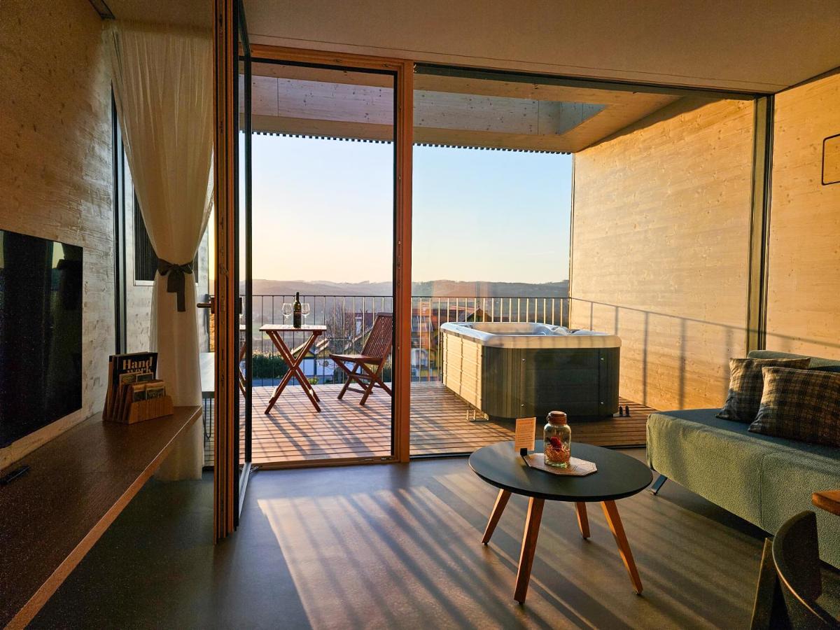 Stock & Stein Lodges - Housity