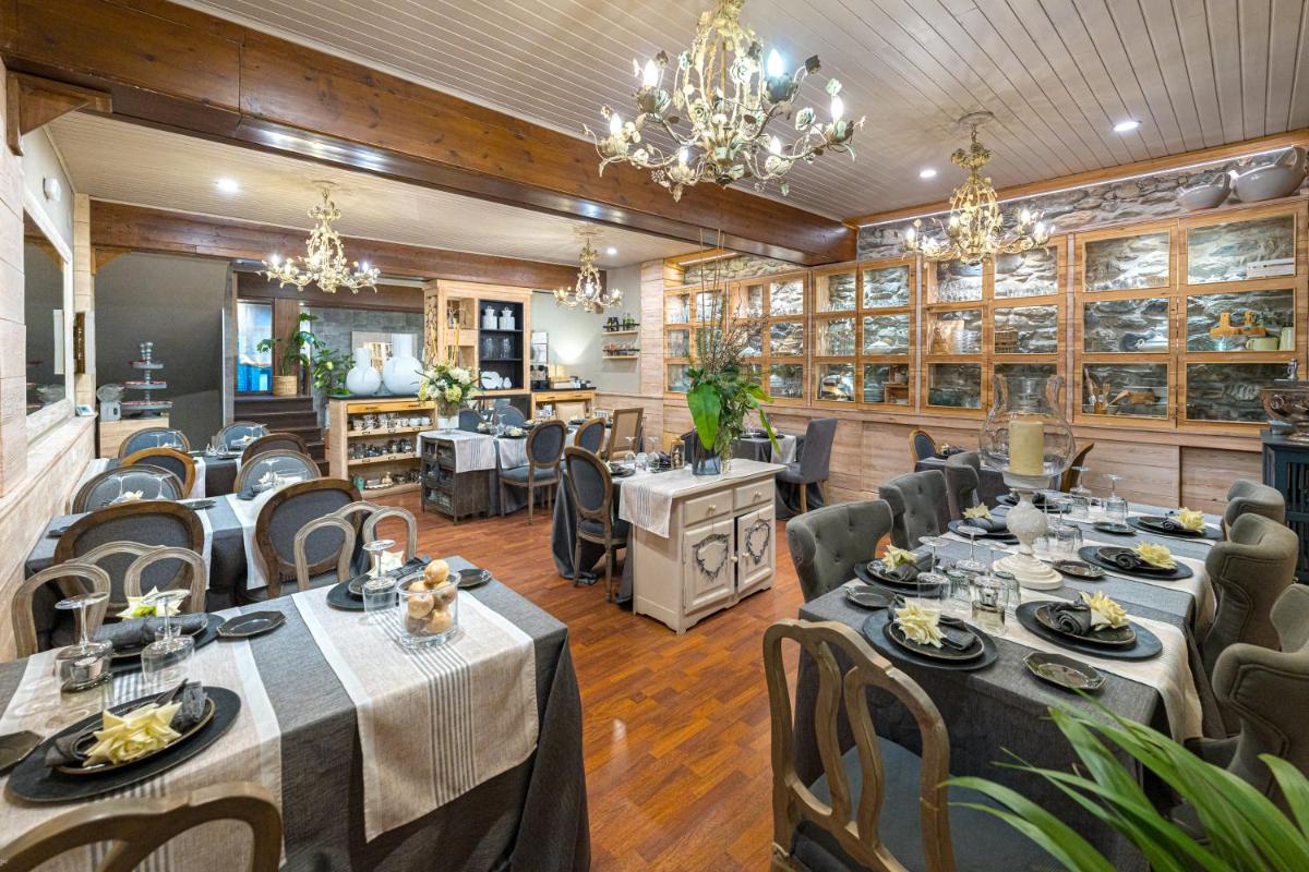 Hotel El Ciervo - Housity