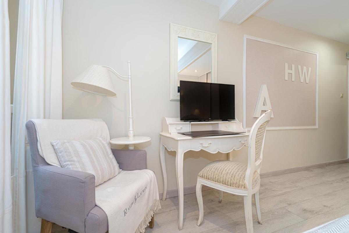 Hotel El Ciervo - Housity
