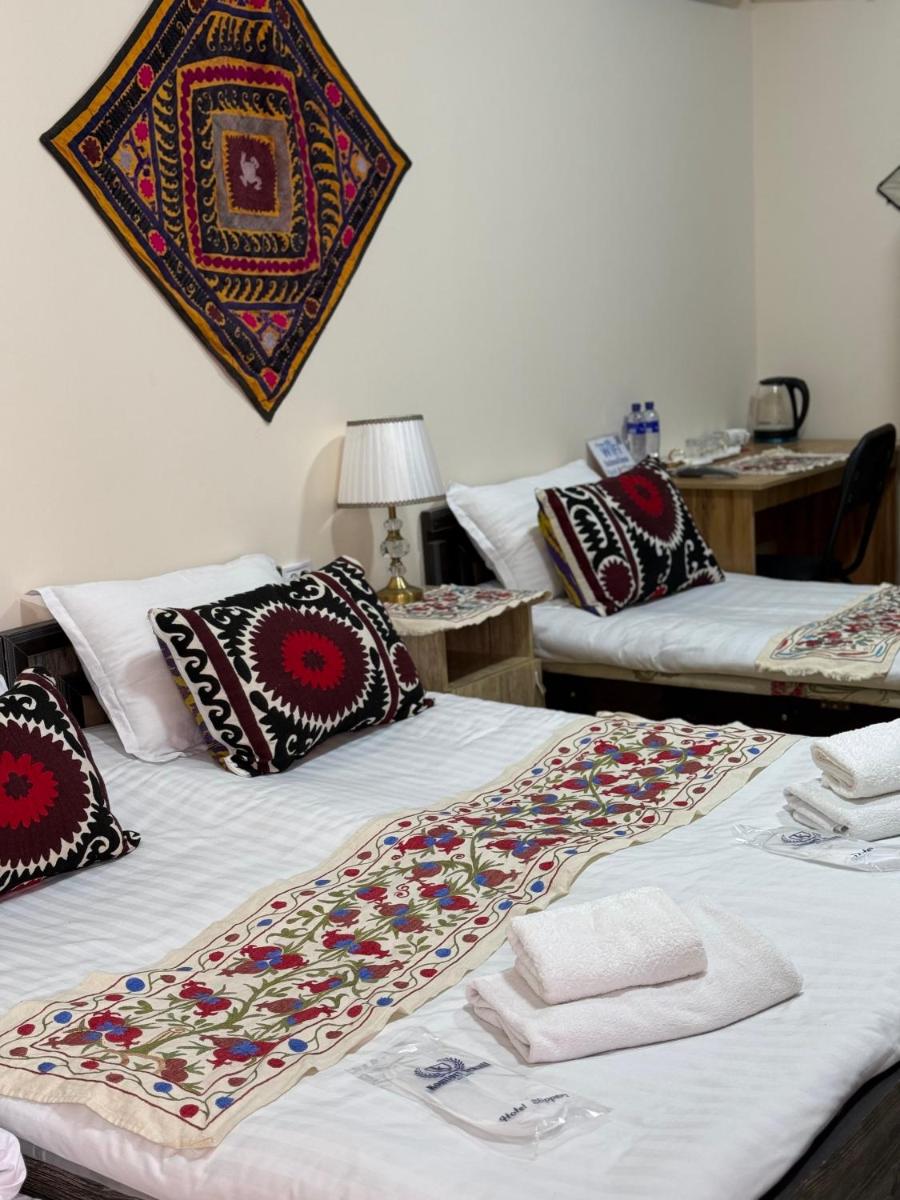 Suzani Art National House - Housity