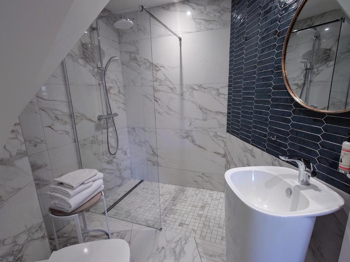 Salle de bains dans l'établissement Le Bailliage Hôtel & Spa