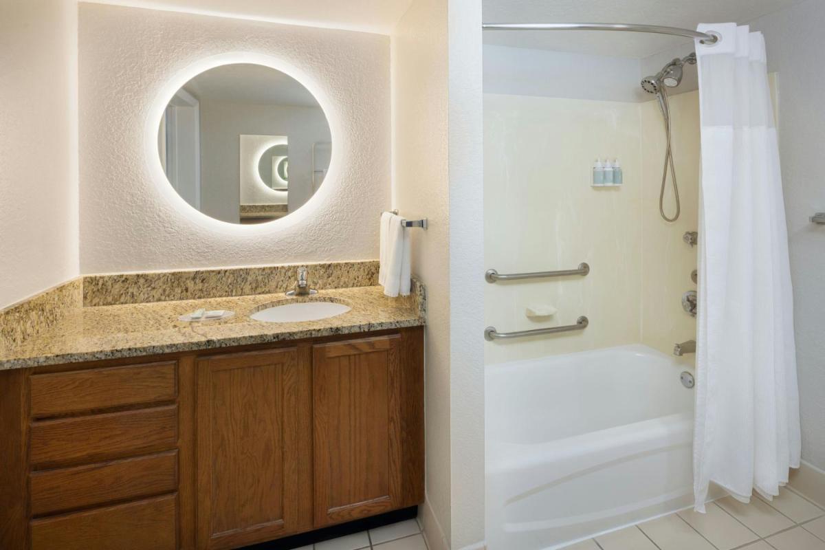 TownePlace Suites by Marriott Orlando East/UCF Area - Housity