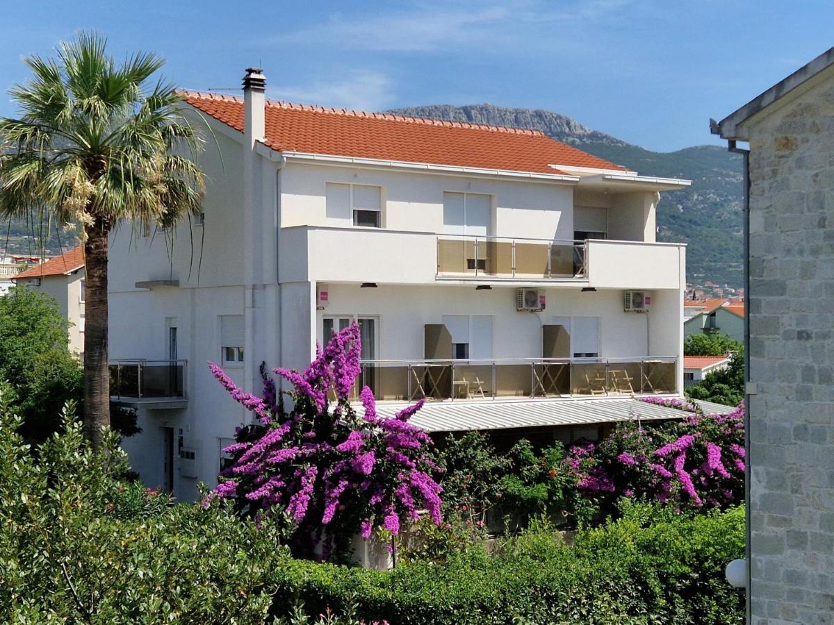 Guesthouse Kastela - Housity
