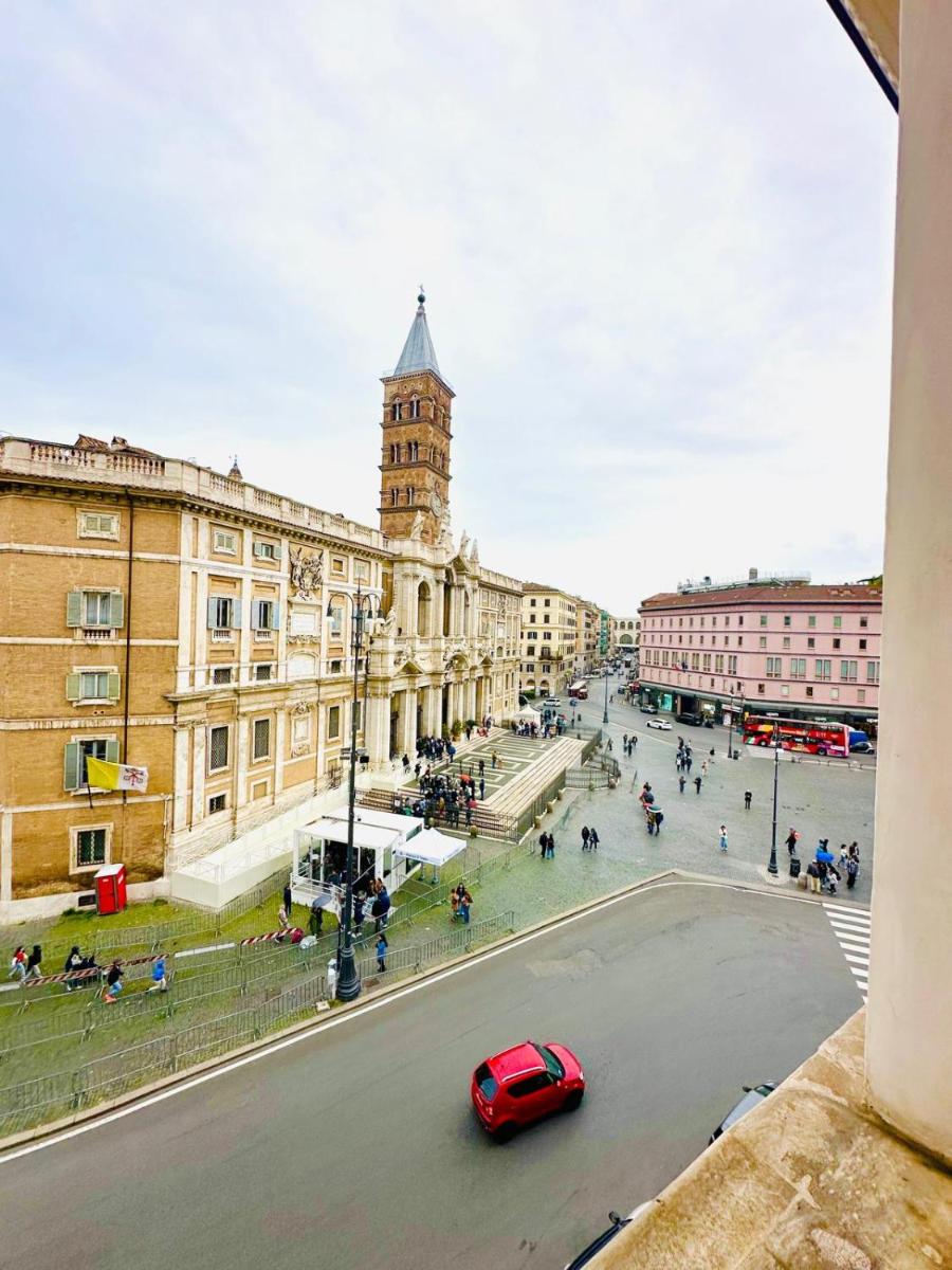 Santa Maria Maggiore Suites Apartments - Housity
