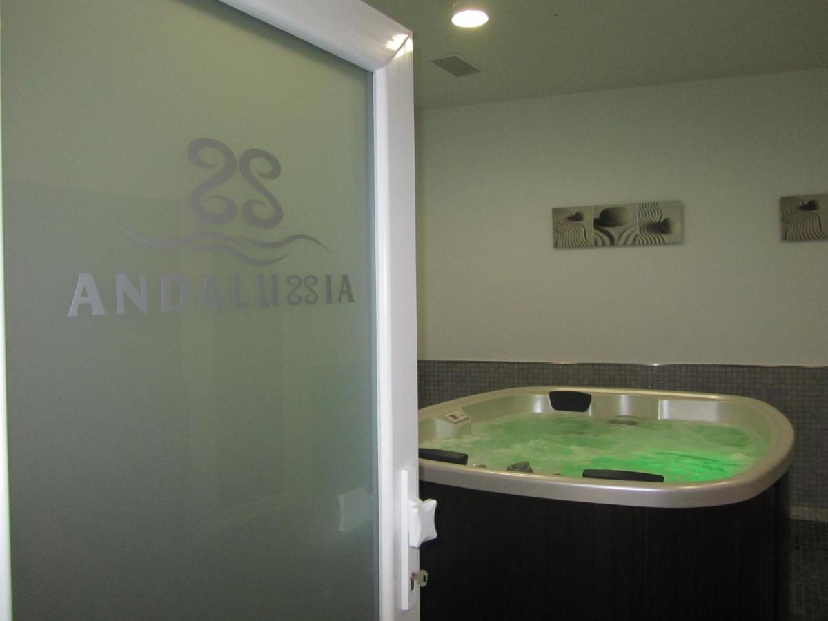 Imagen de la galería de Hotel Andalussia, en Conil de la Frontera