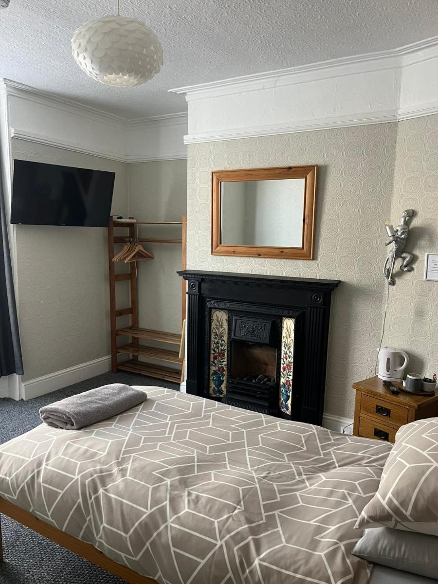 Bourton House - Housity