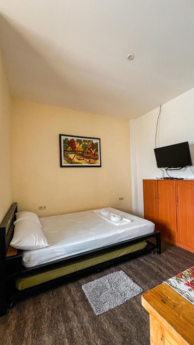 Seaview Mansion Apartment 1 - Housity