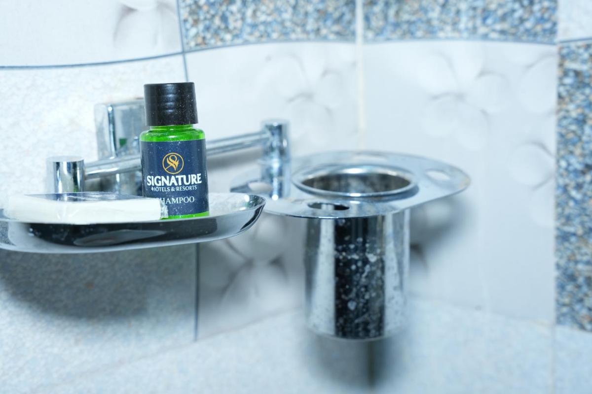 Hotel Plaza Airport Zone - Housity