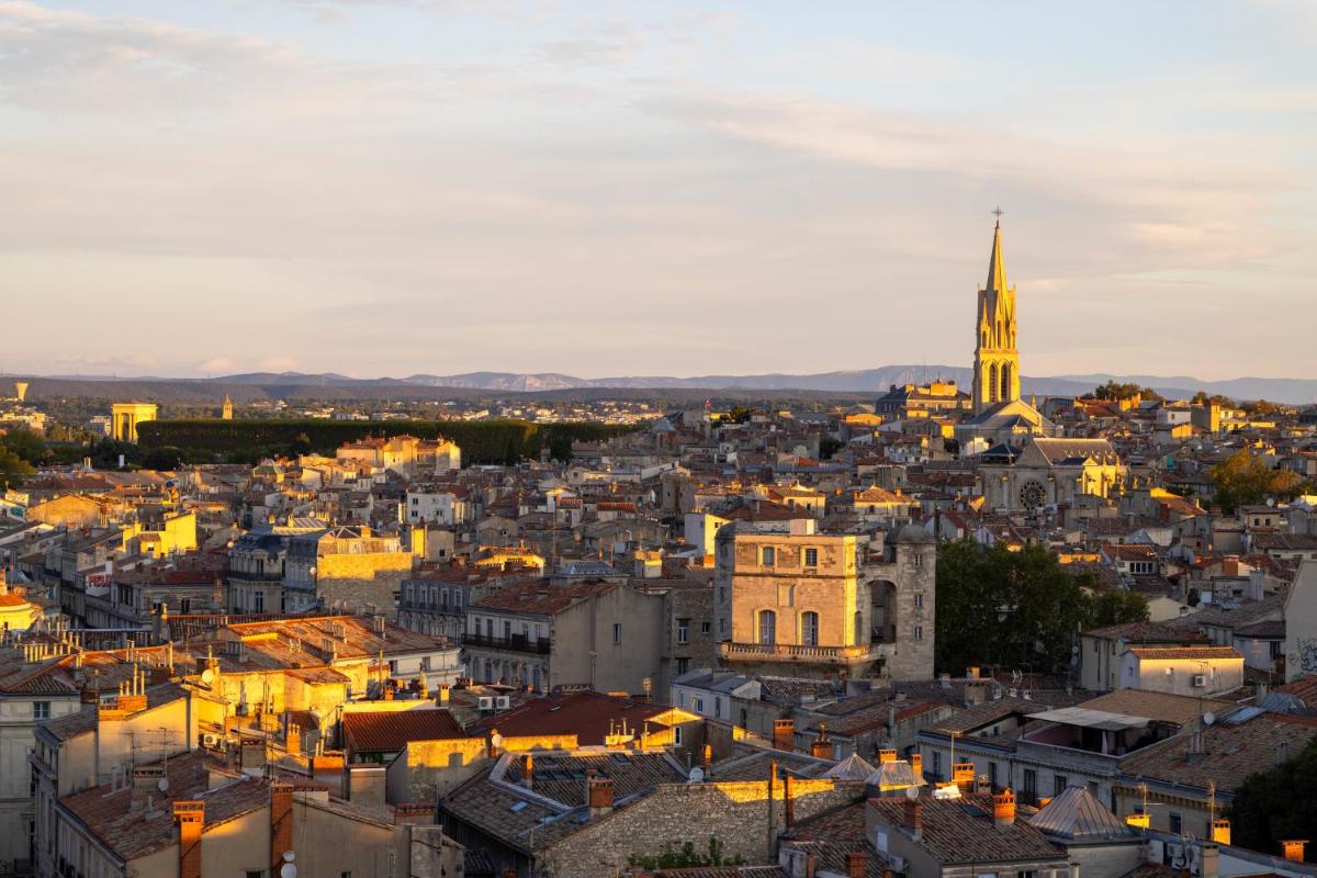 Vue générale sur Montpellier ou vue de la ville depuis l'hôtel