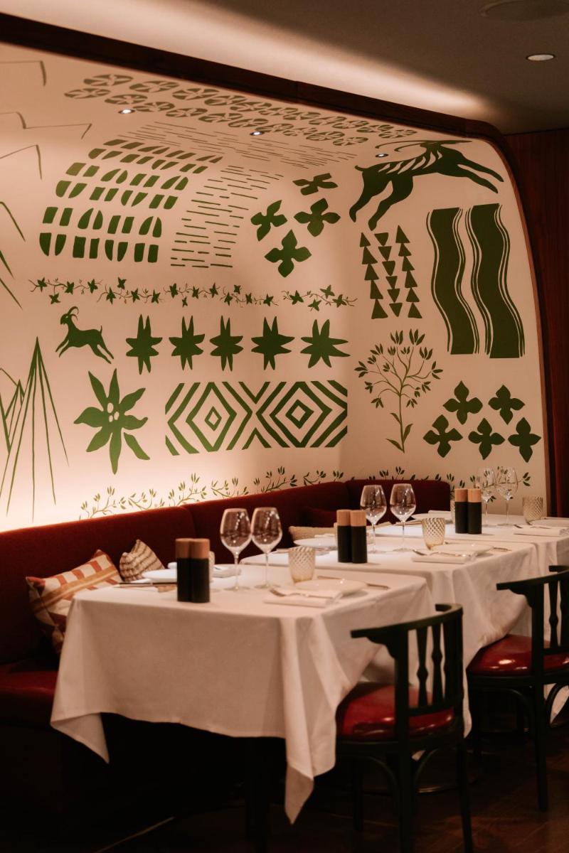 Restaurant ou autre lieu de restauration dans l'établissement Coeur de Megève