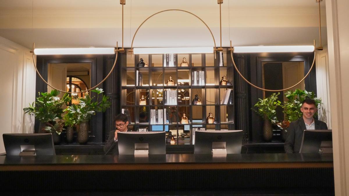 Hotel Regina - Housity