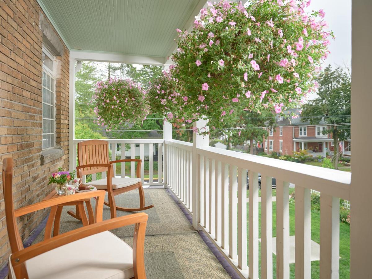 Mooreland Garden Inn - Housity