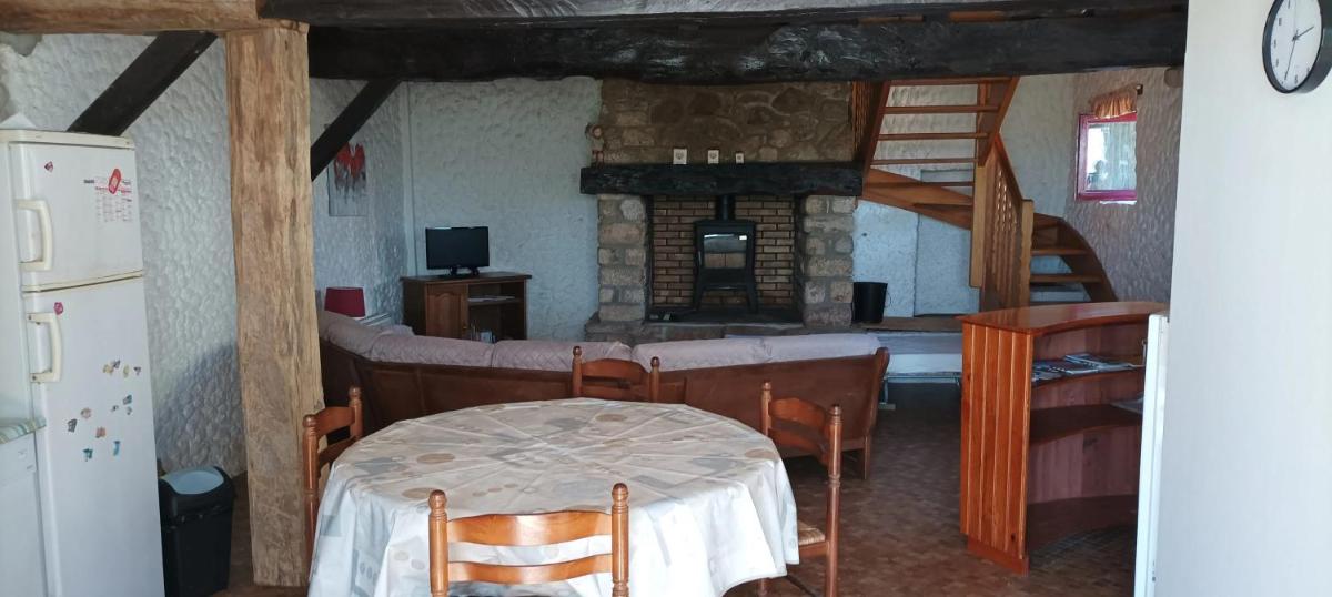 Maison confortable à Questembert avec jardin - Housity
