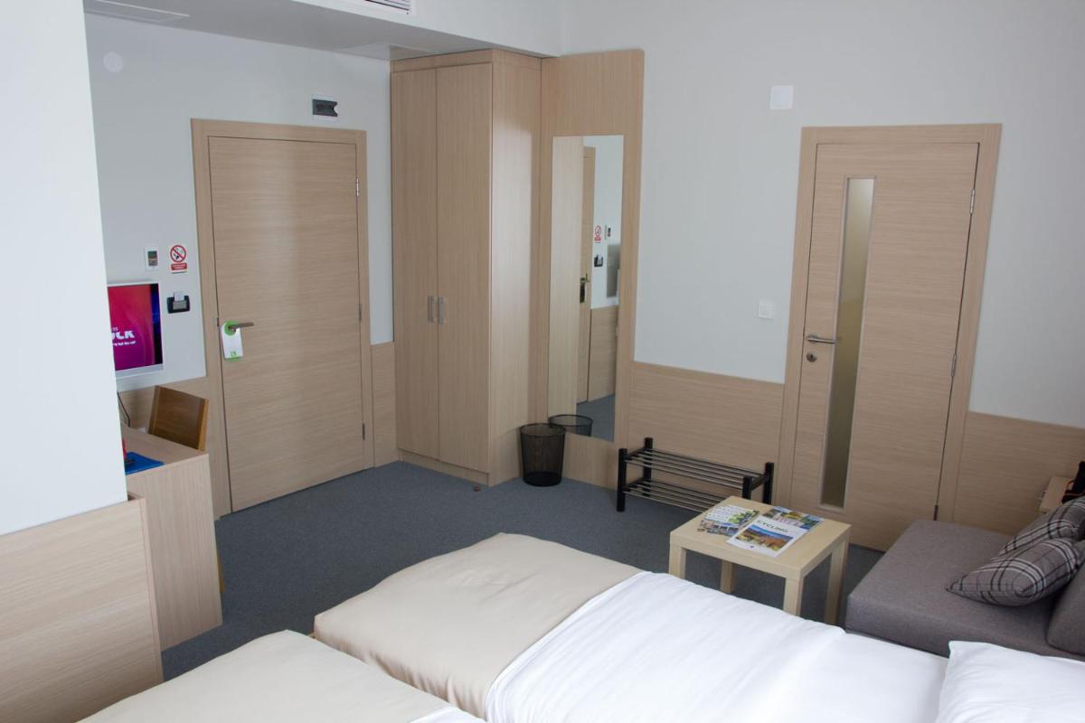 Hotel Lika Sjever - Housity