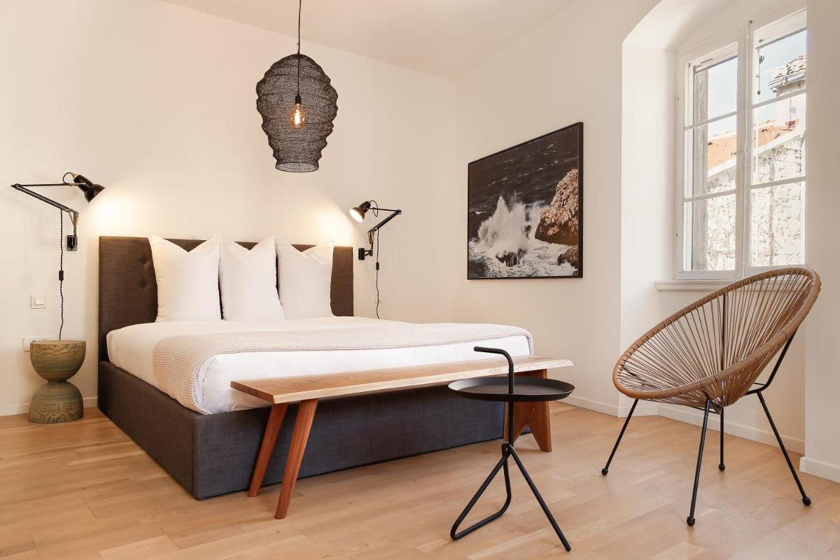 Pomalo Inn - Housity
