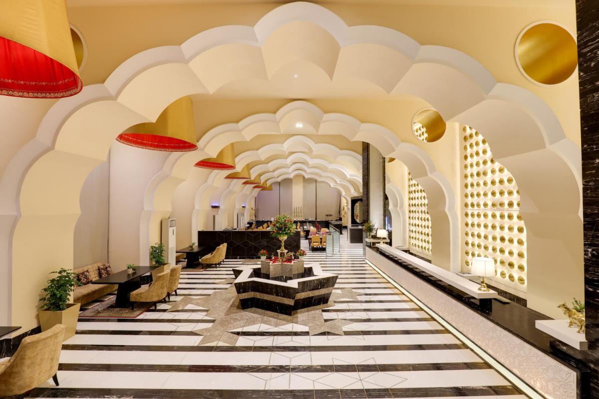 a lobby at the mandarin oriental hotel dublin at Saura Hotel, Agra - A Club Mahindra Associate in Agra