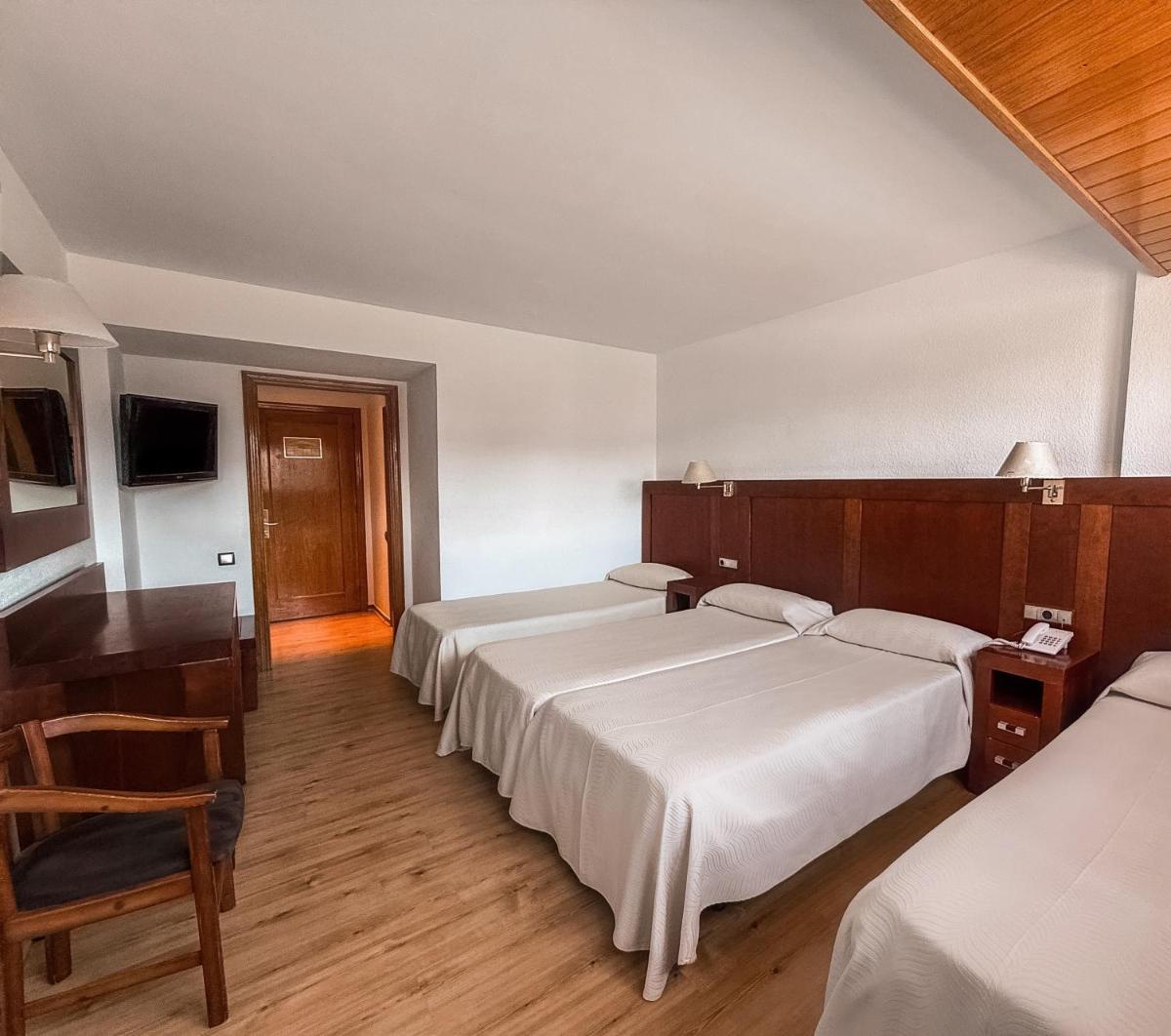 Cama o camas de una habitación en Puigcerda Park Hotel