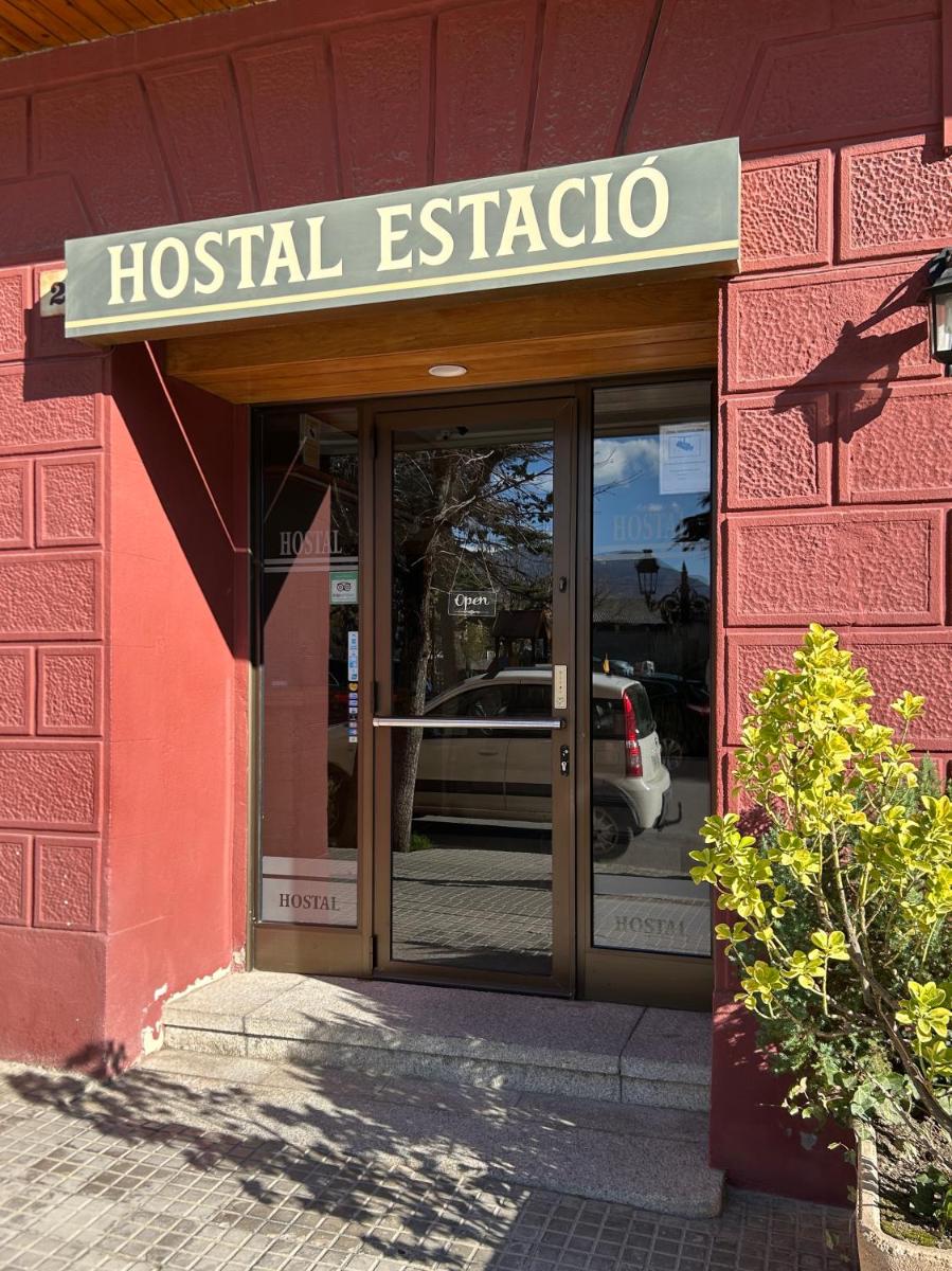 Hostal Estació - Housity