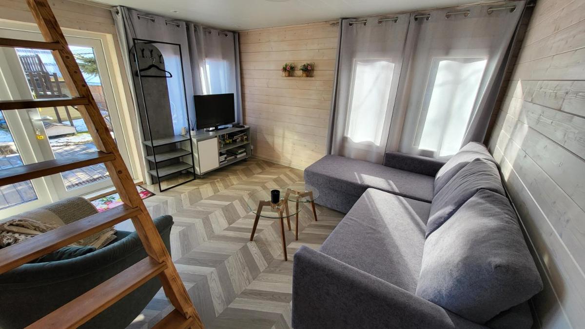 Tiny house near Viljandi lake - Housity