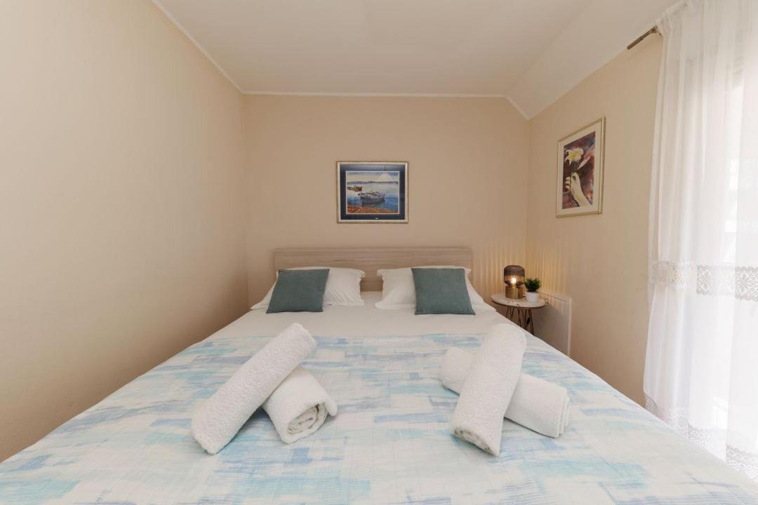 Apartments Mira - Housity