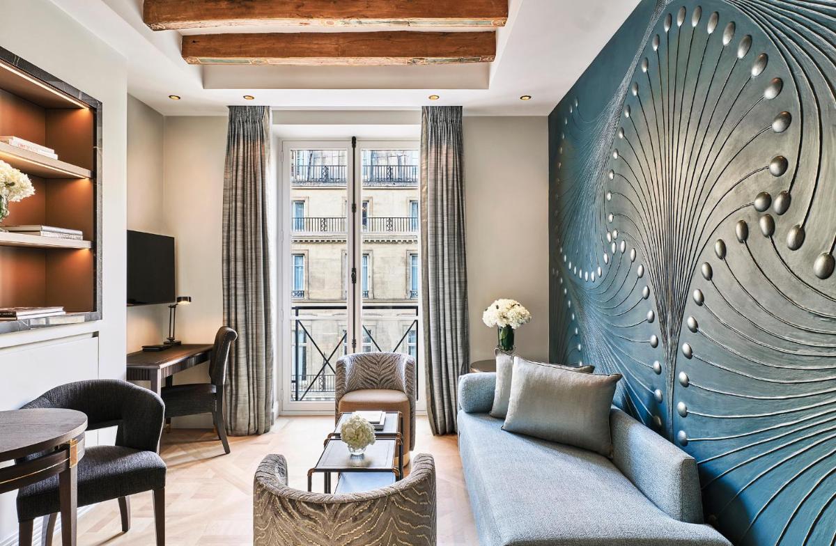 Coin salon dans l'établissement Maison Barrière Vendôme
