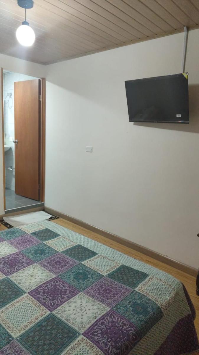 HOTEL DUX - Housity
