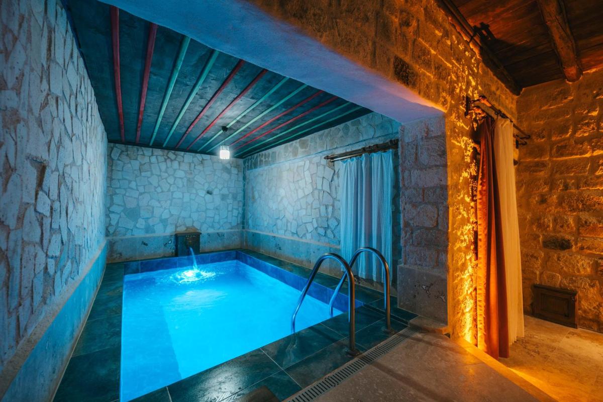 Cappatria Cave House - Housity