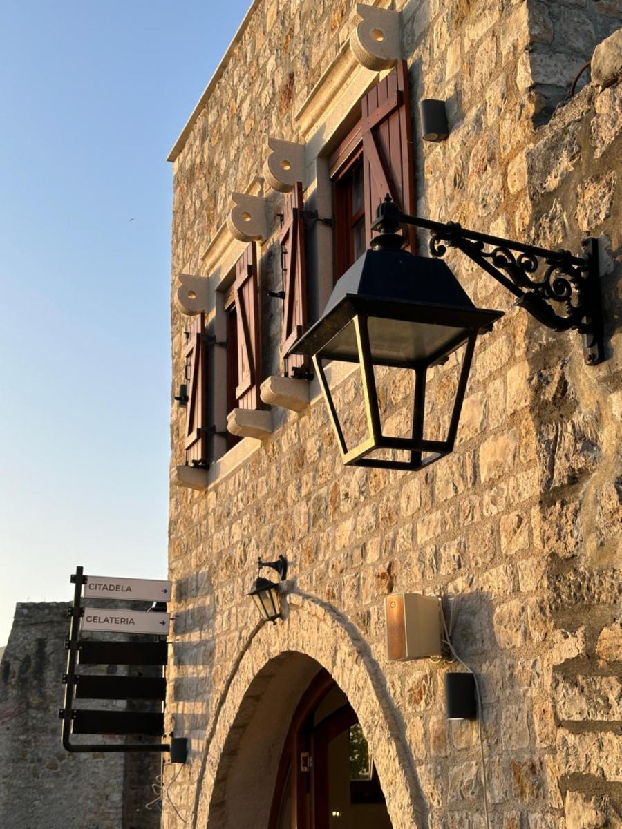 Citadela Old Town - Gelateria - Housity