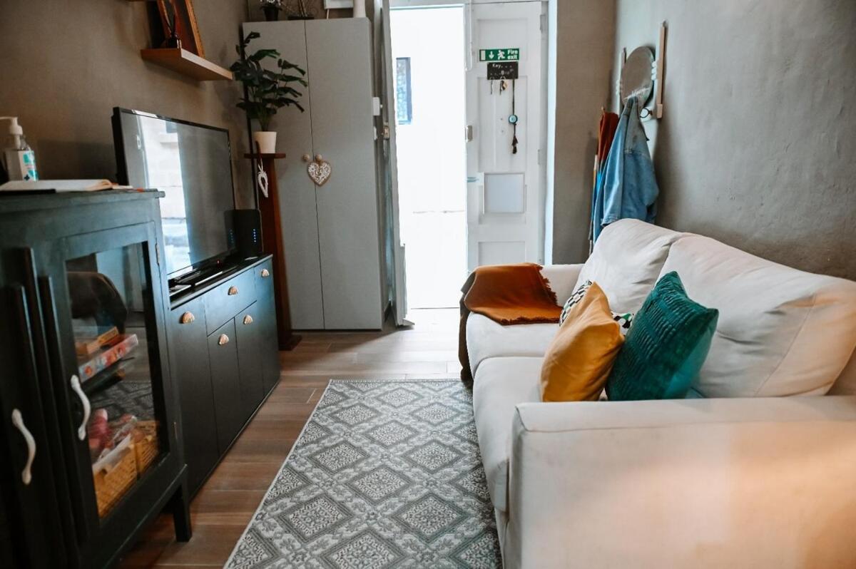 Cosy Apartment in Senglea - Housity