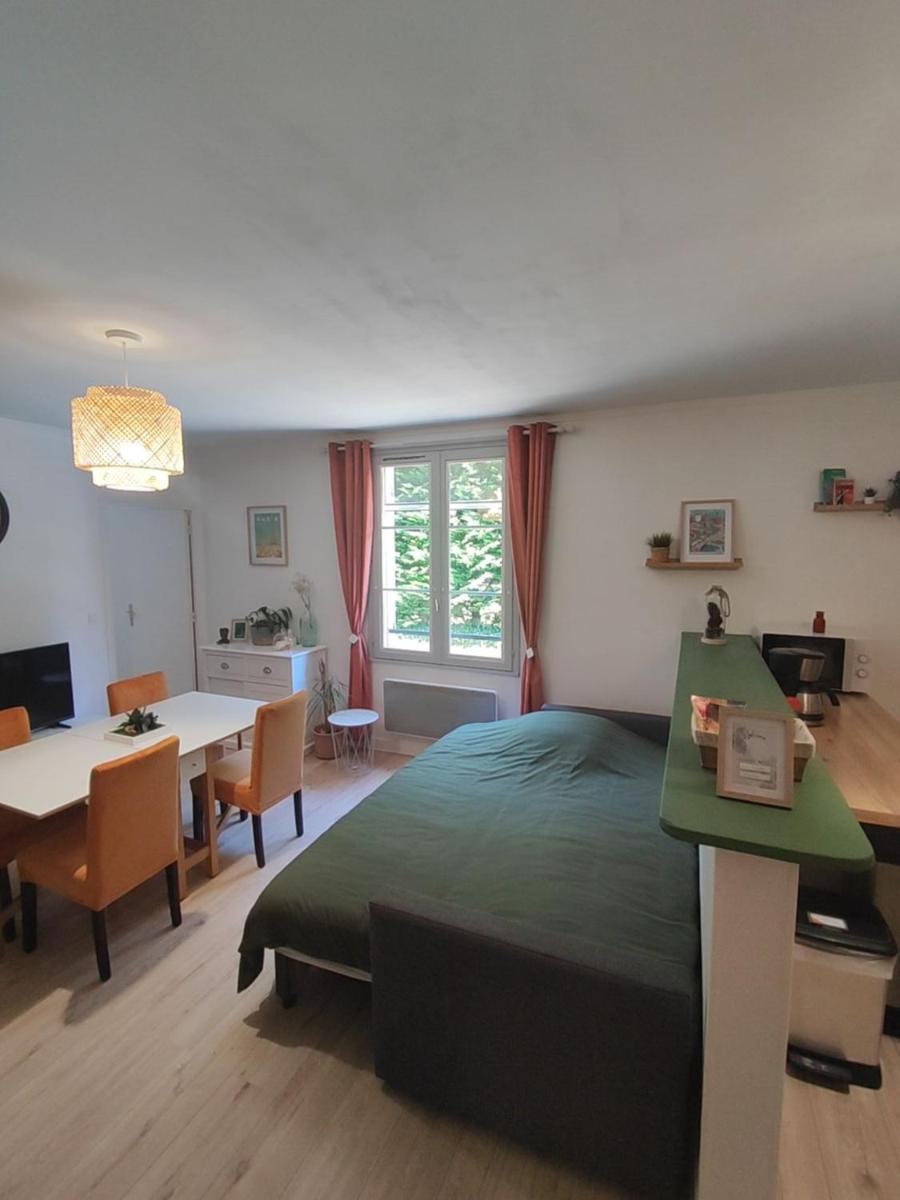 La Crécynette - near Disneyland and Parrot World - Housity
