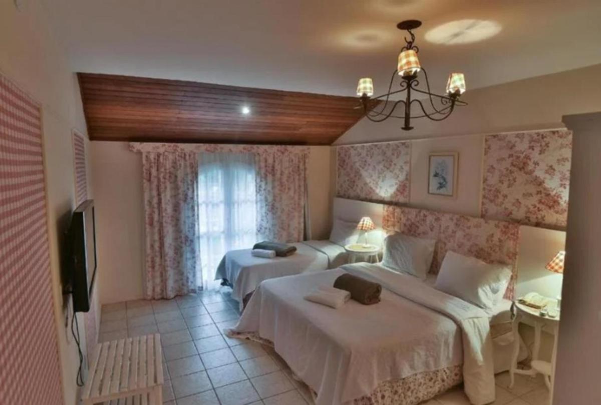 Hotel Fazenda Cachoeiras de Cavaru - Housity