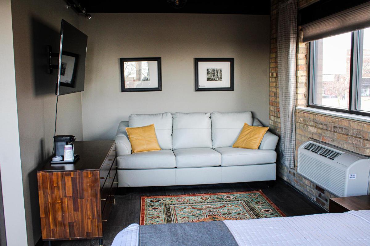 4th Street Lofts - Housity