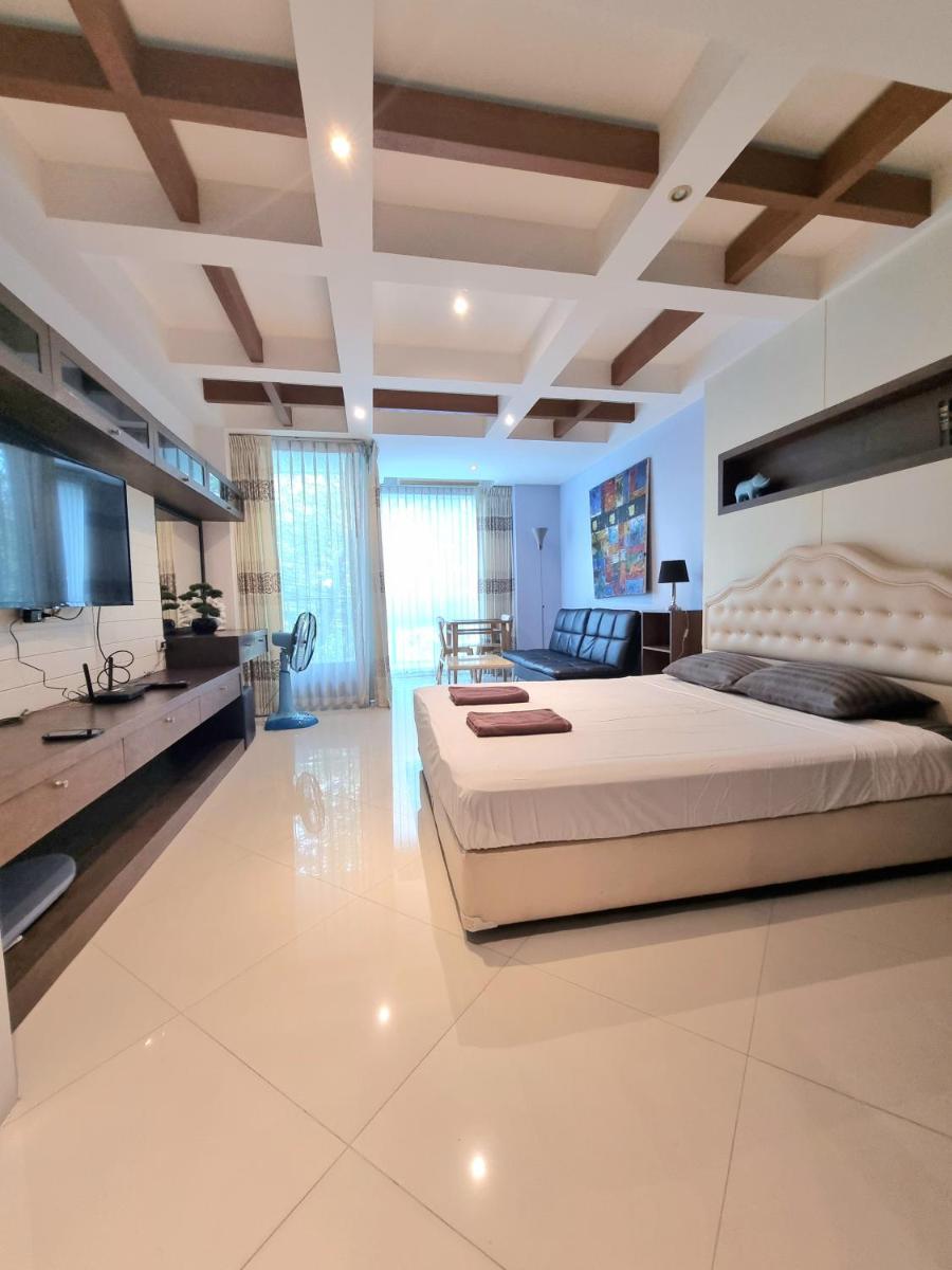Diamond Suite - Housity