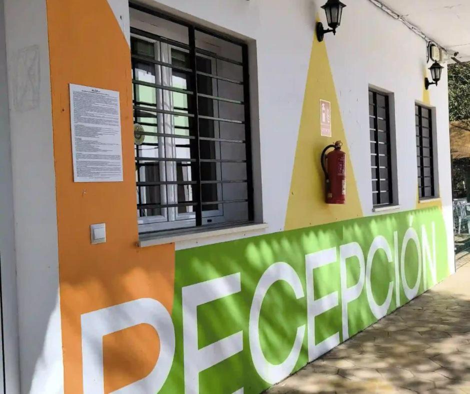 Alua Centro de Ocio - Camping Valdearenas - Housity