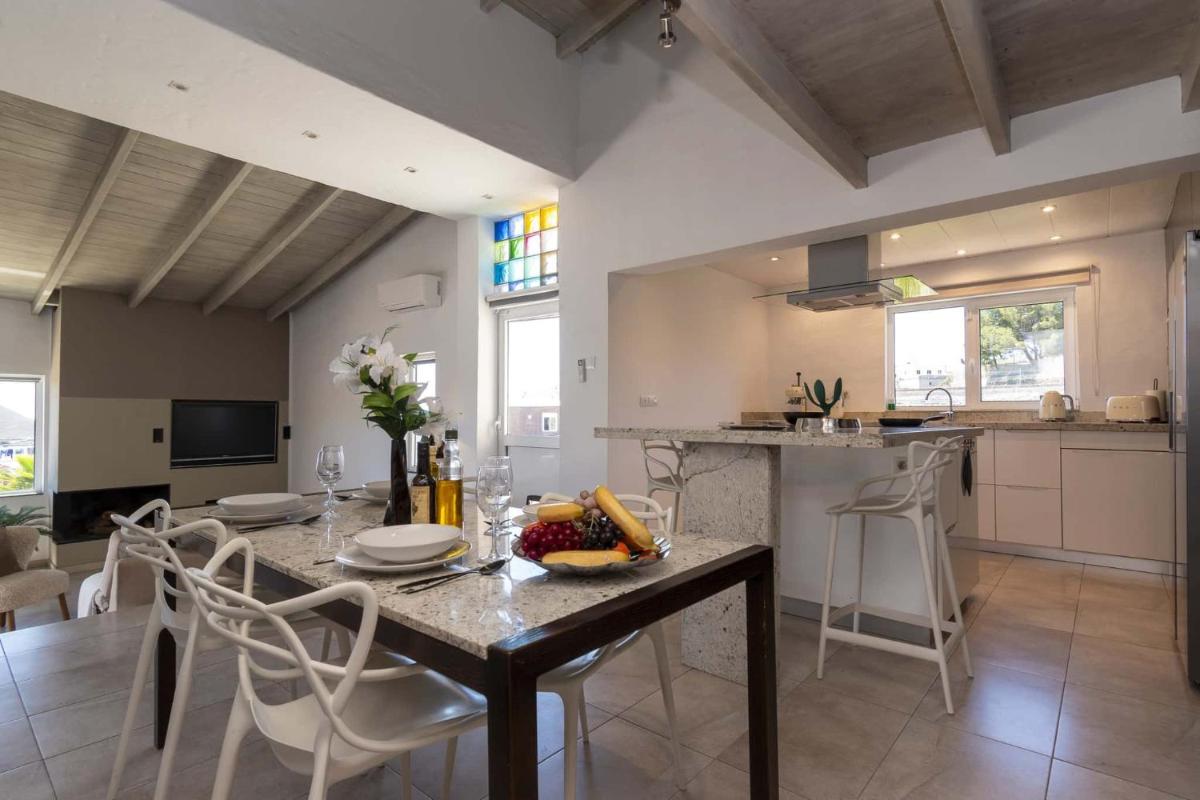 Casa Las Palmeras - Housity