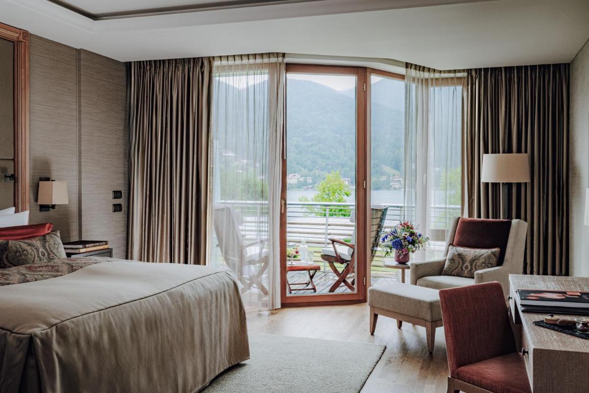 Ein Bett oder Betten in einem Zimmer der Unterkunft Althoff Seehotel Überfahrt