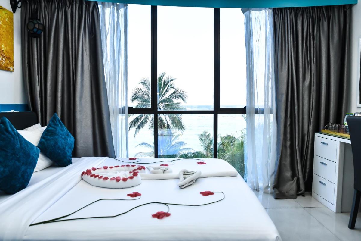 The Hive Beach - Housity