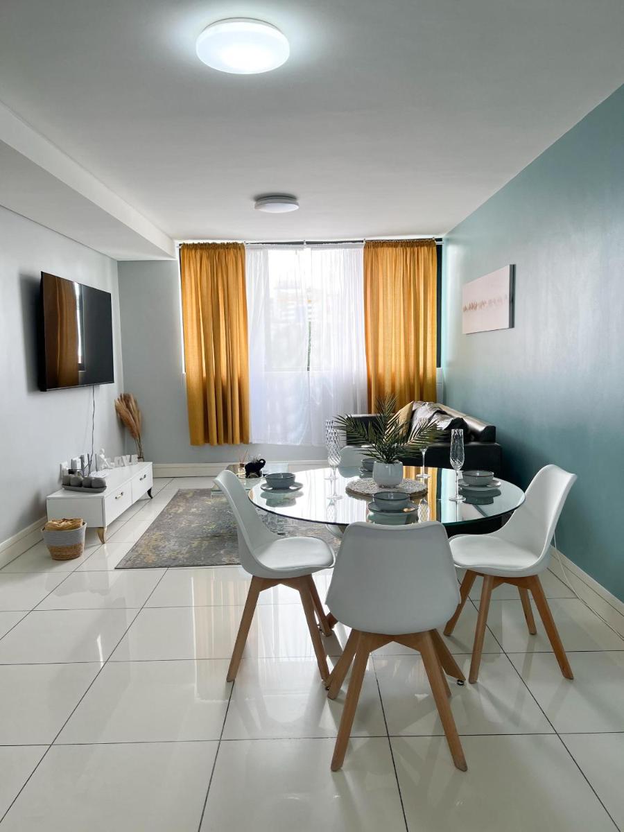 C&J city centre Airbnb - Hizvo