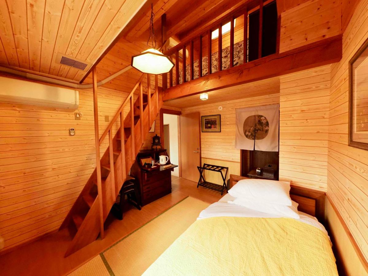 Gableview Forest Inn ゲーブルビュー - Housity