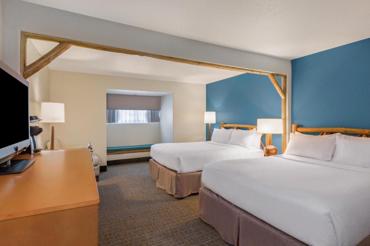 Holiday Inn Resort The Lodge at Big Bear Lake, an IHG Hotel - Housity