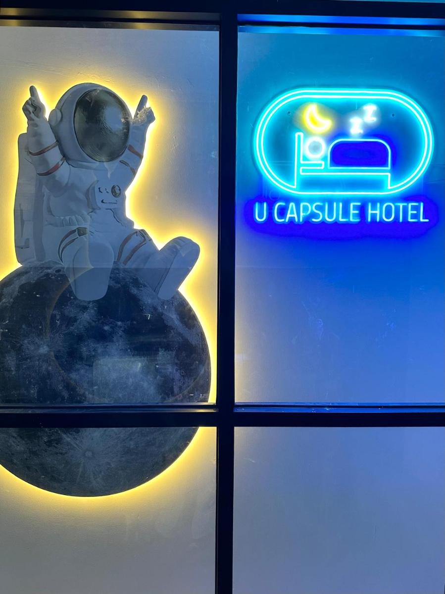 U Capsule Hotel Kulai - Housity