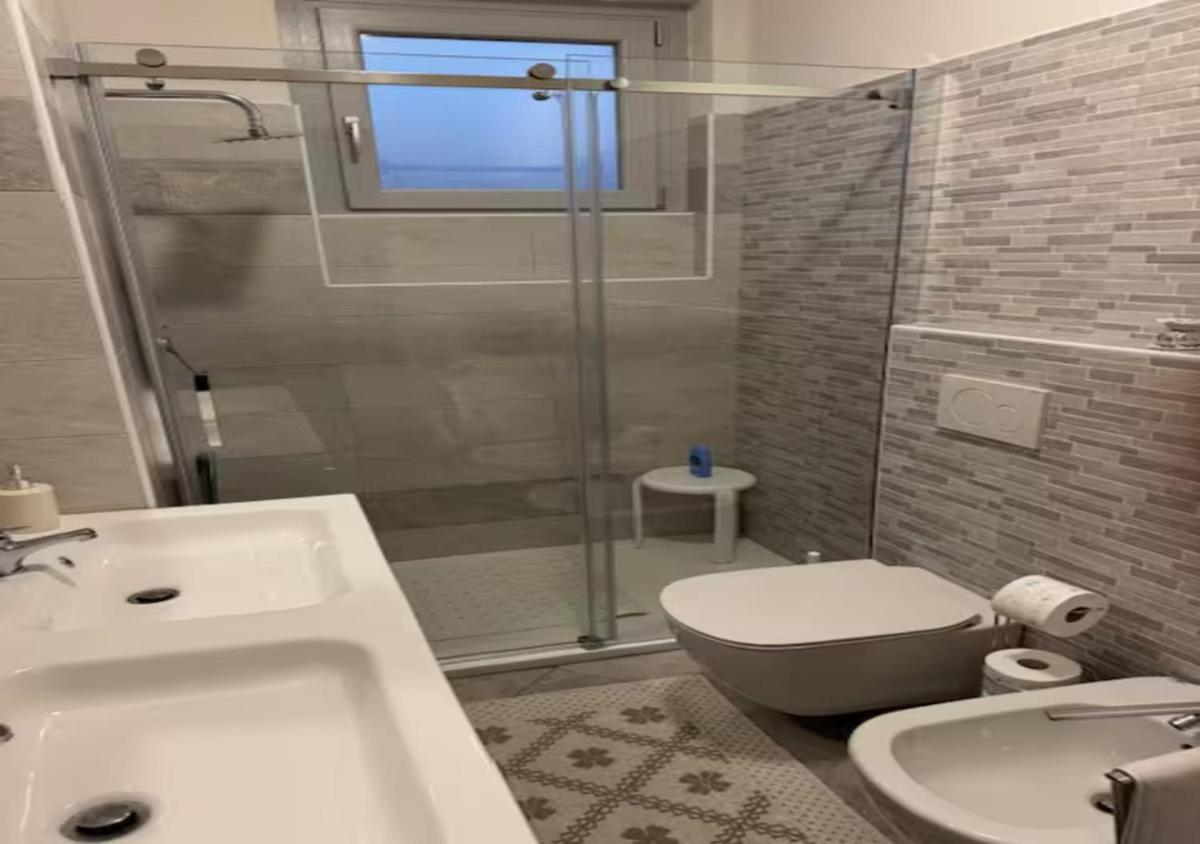 Pina House - Housity